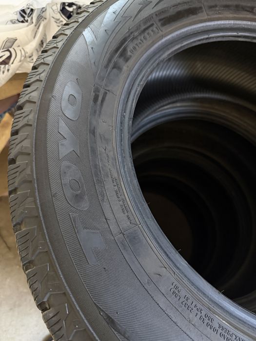 265/60/18 Toyo зимние