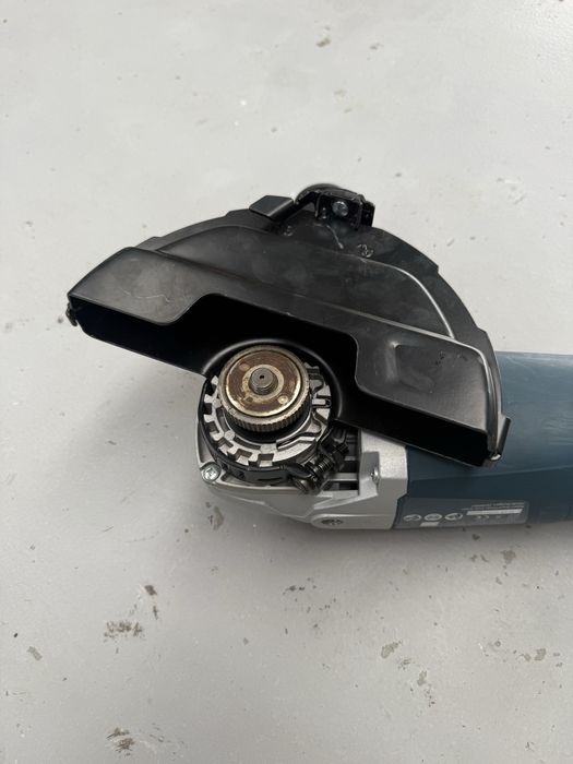 Polizor unghiular electric Bosch GWS 27-230 JR