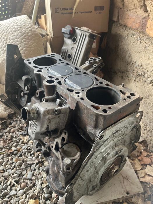 Мотор двигатель passat B3