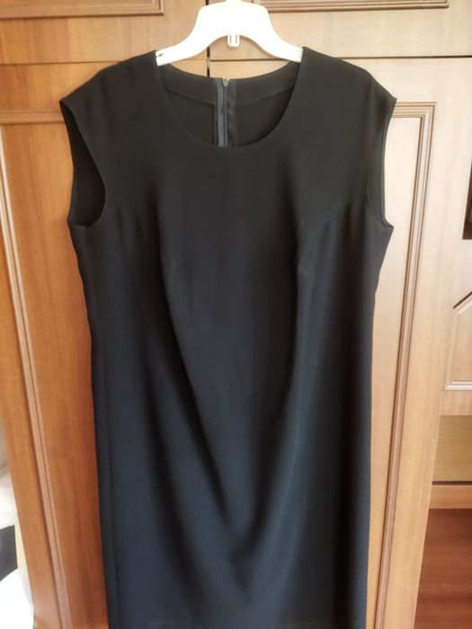 Продам наряды разные