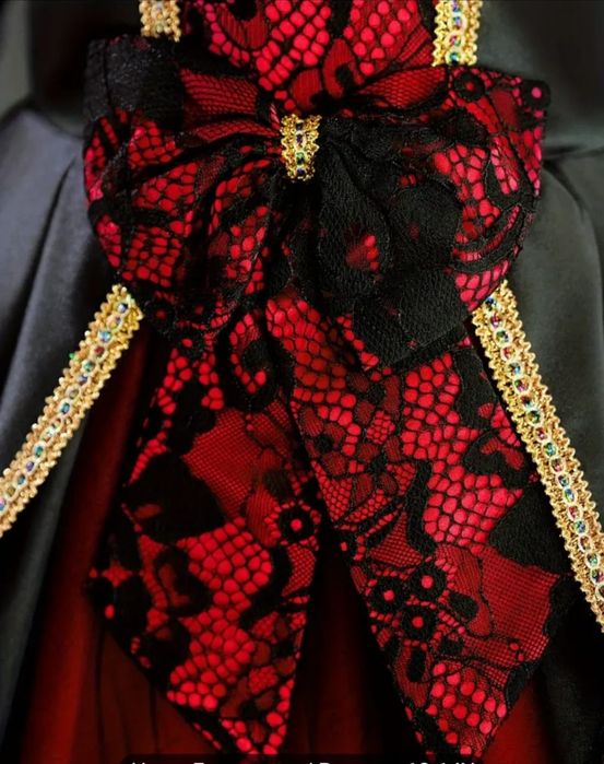 Элегантное вечерние платье