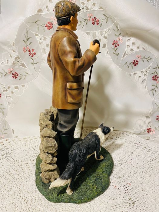 статуетка Леонардо