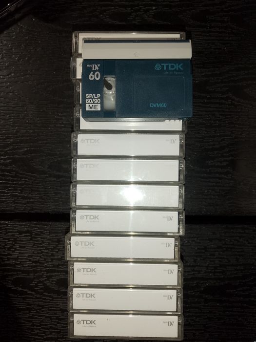 Lot 12 casete MiniDV TDK DVM60 – stare impecabilă