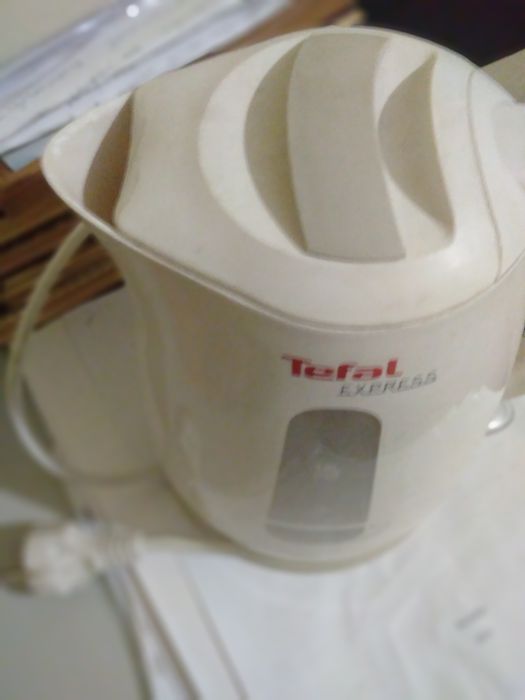 Продам электрочайник ТЕФАЛЬ