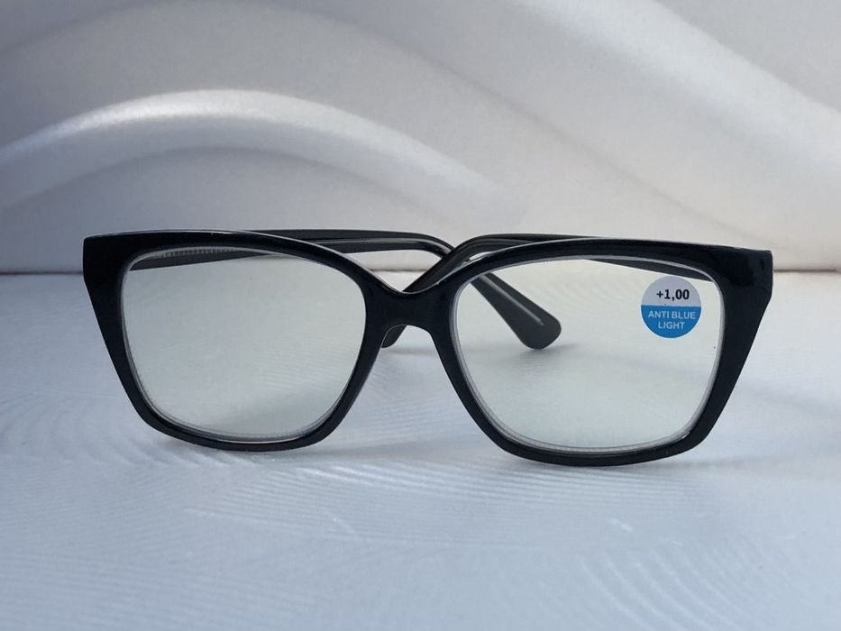 Модерни дамски диоптрични очила /+1.00 - +3.00 /