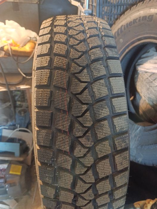 Продам новые шины