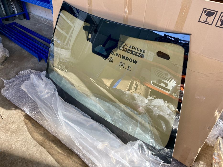 Лобовое Перед Camry 80 Камри 80