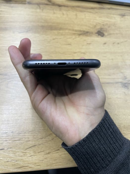 iPhone 11 128tali 70 % vakum