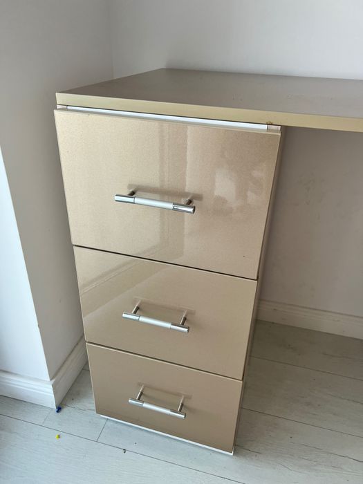 Birou si scaun Ikea