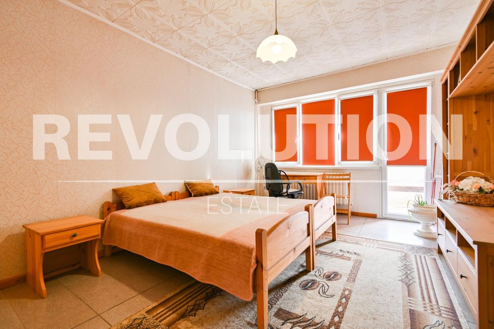 Дава се под наем Тристаен апартамент в София, Света Троица - 110 кв.м за 650 € - Снимка #10