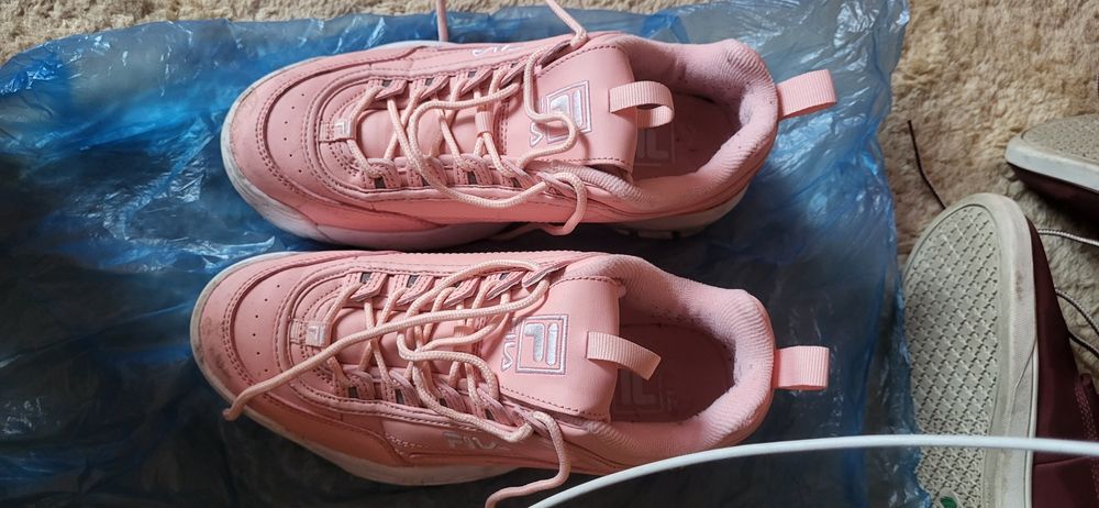 Градски Маратонки Fila 38 висока подметка.