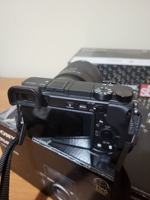 Камера Sony A6400