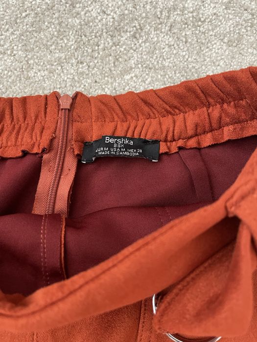 Bershka - Велурена къса пола