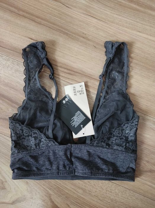 Бюстие H&M, ново с етикет