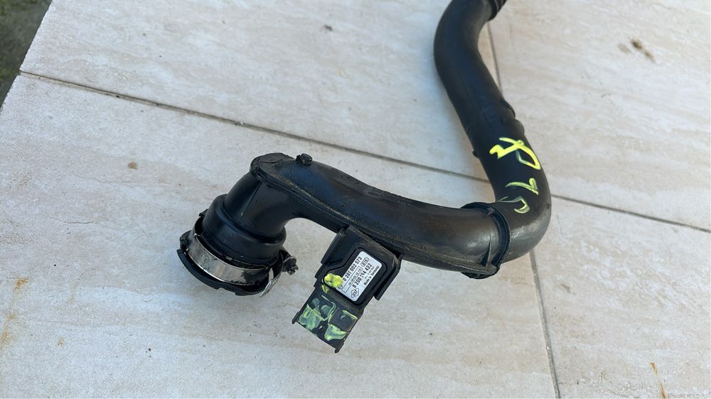 Furtun intercooler cu senzor renault  megane 2 1.5 dci