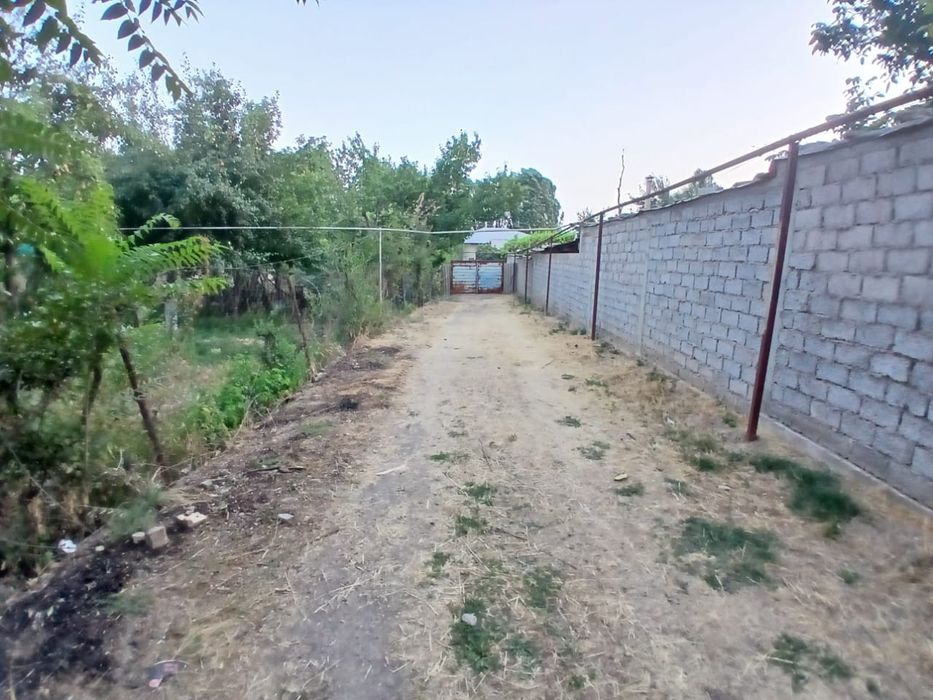 Sotiladi Dom Uchastka Uy Srochna