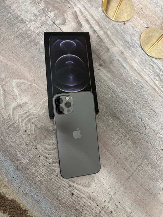 Продам Iphone 12 Pro