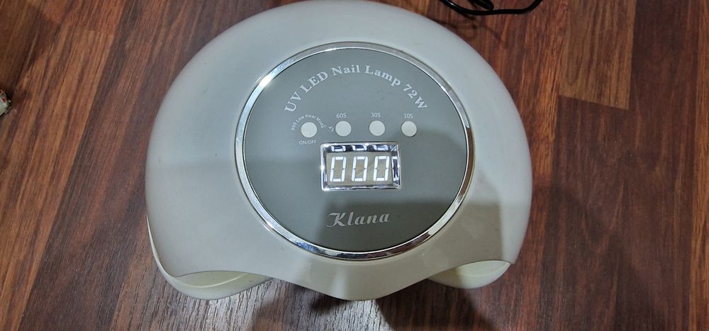 Продам LED лампу для маникюра