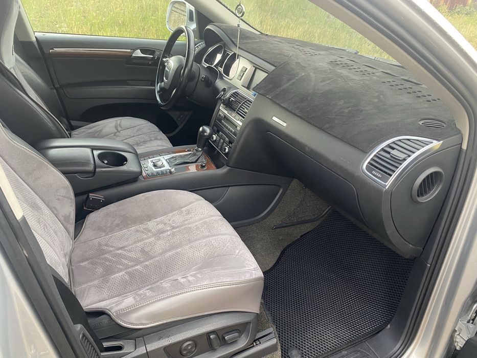Продам Audi Q7 3.6