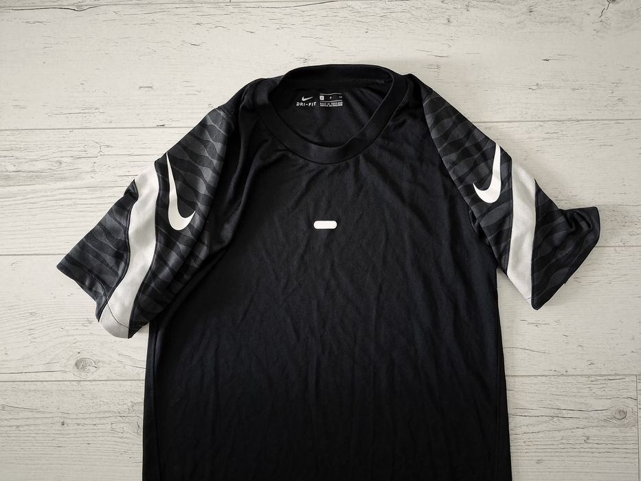 Nike Dry Fit-Ориг. Тениска