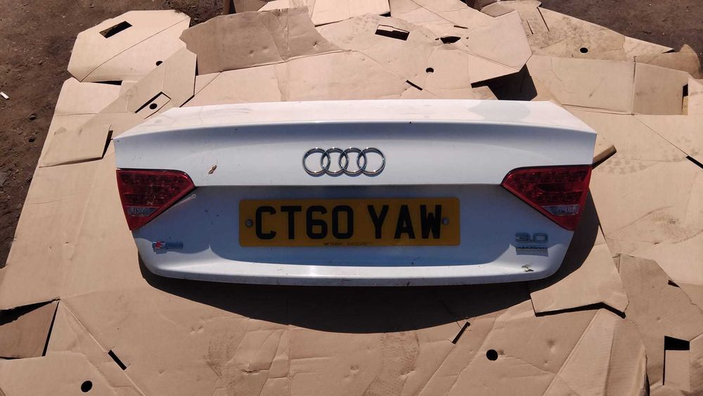 Haion Audi A5 Coupe an 2010