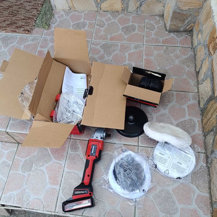 Акумулаторна полираща машина EINHELL