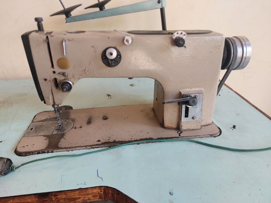 Elektron tikuv mashinasi