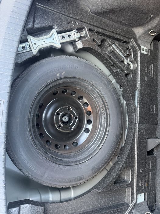 Резервна гума + инструменти Кашкай