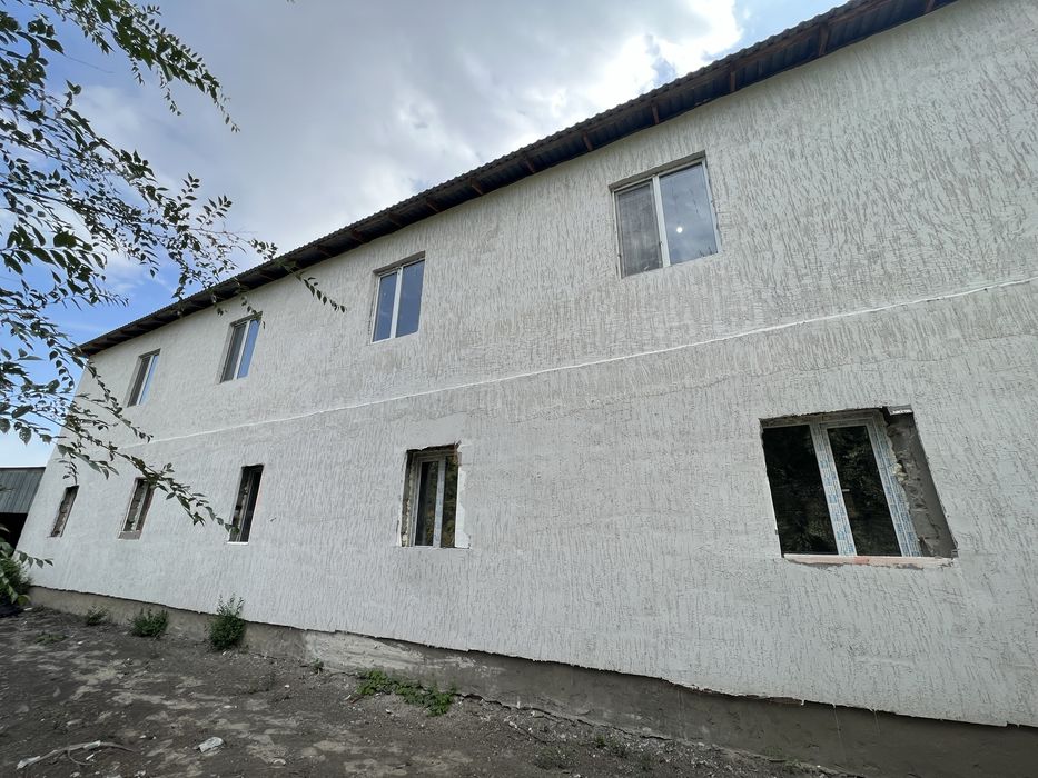 Сдам дом  8 комнат со складом цех