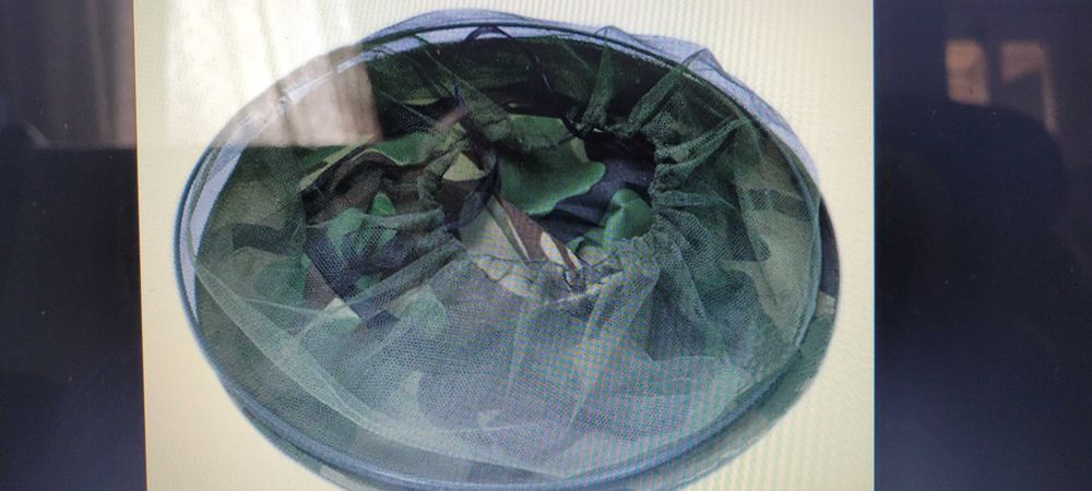 Palarie cu plasa protectie tantari sau apicultor