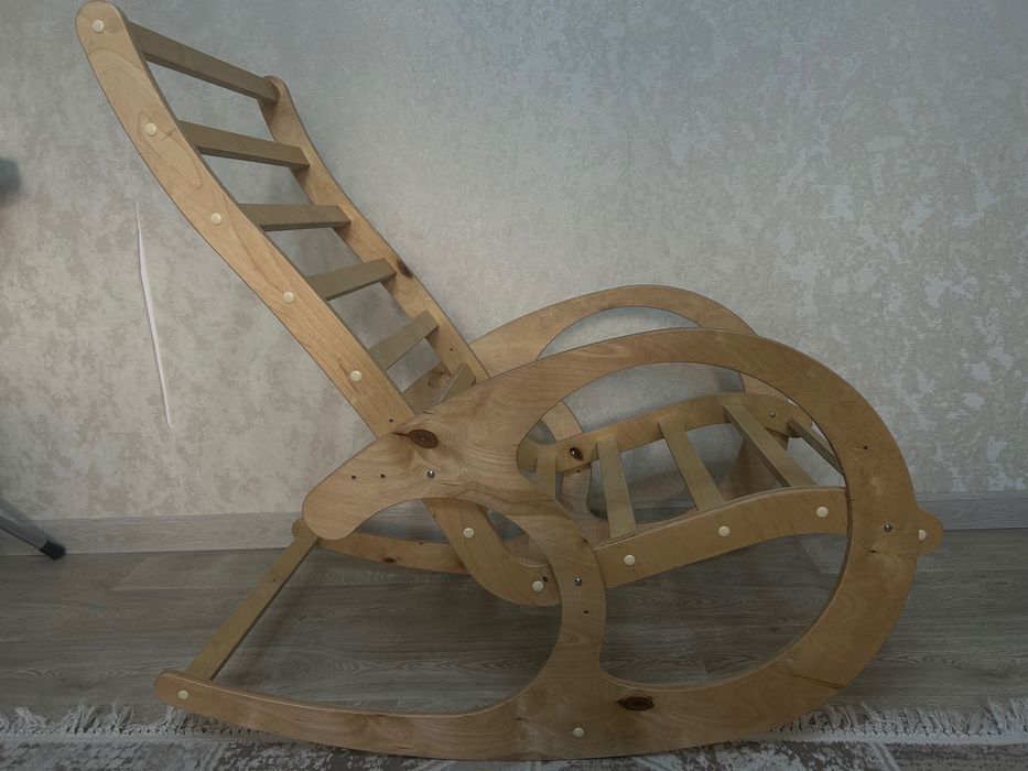 Продается кресло-качалка ,состояние отличное