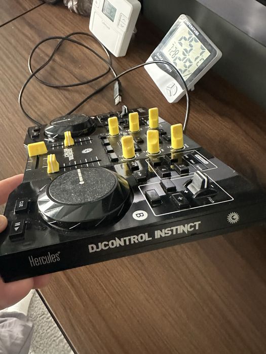 Consolo Dj Hercules control instinct