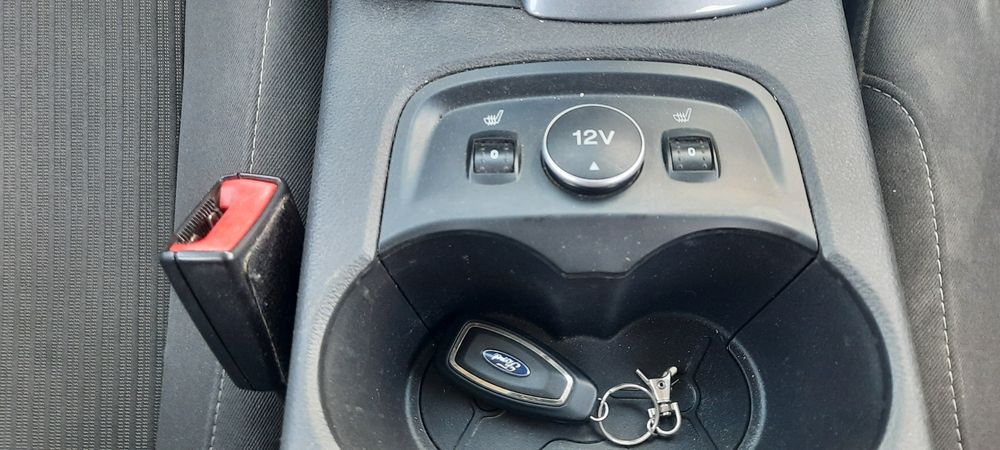 FORD Focus 2014 — imagine 3