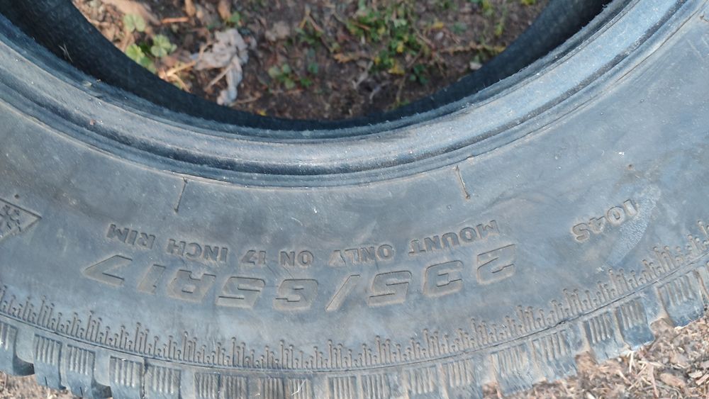 Шины  размер 235/65 R17
