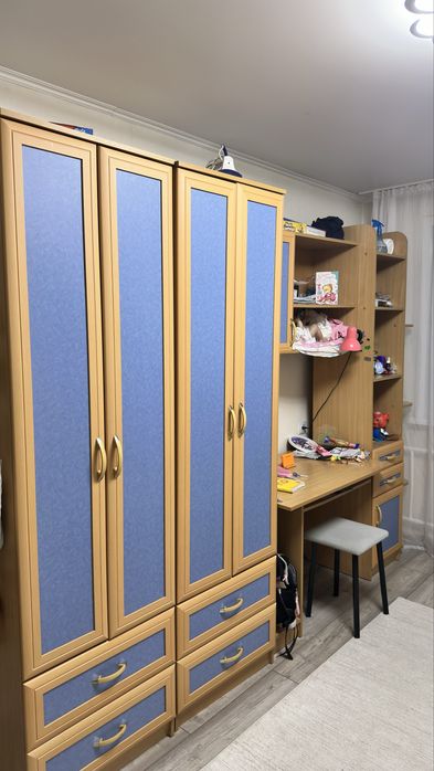 Продам шкаф с рабочей зоной