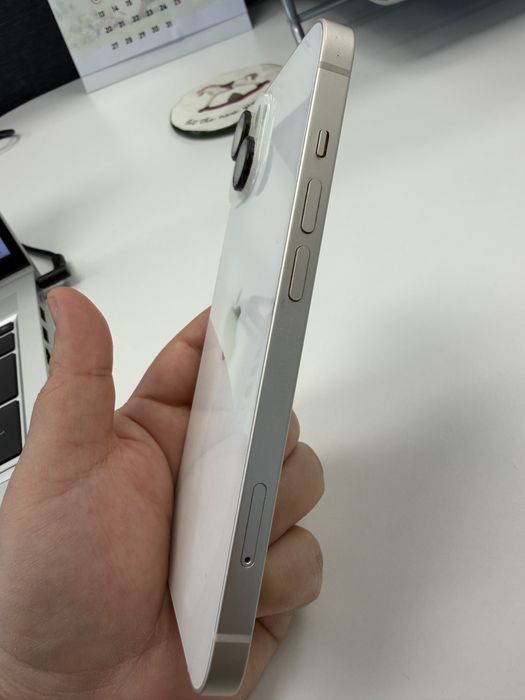 Продам Iphone 14