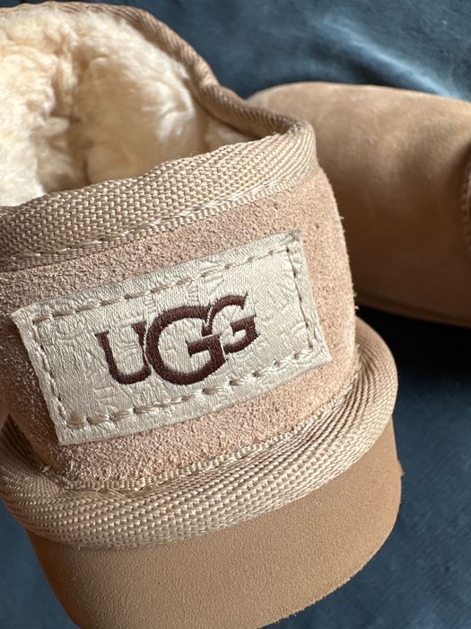 UGG обувки с отворена пета. Нови