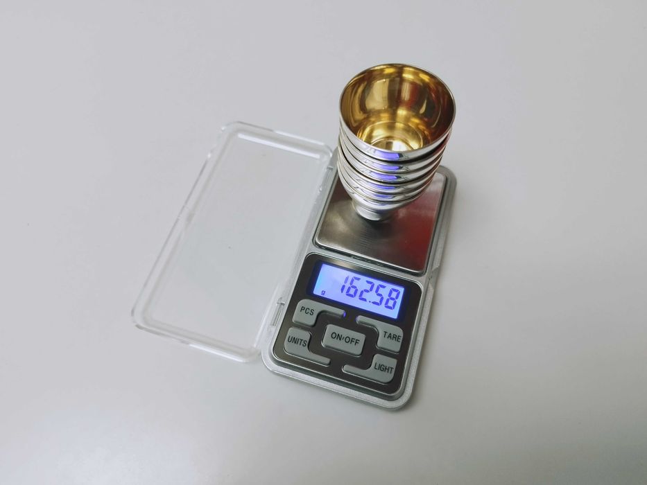 Set 6 Pahare si Tavita de shot Argintate si Aurite Rusia