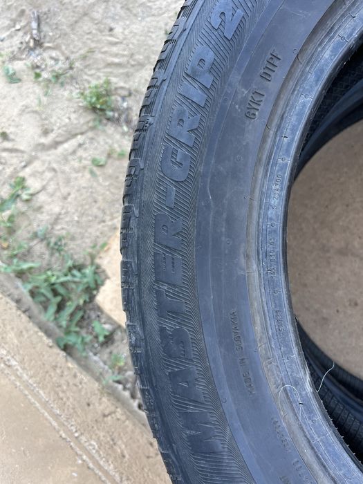 Продам шины r17 215/60