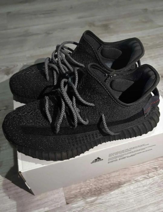 Yezzy full reflective marimea 42