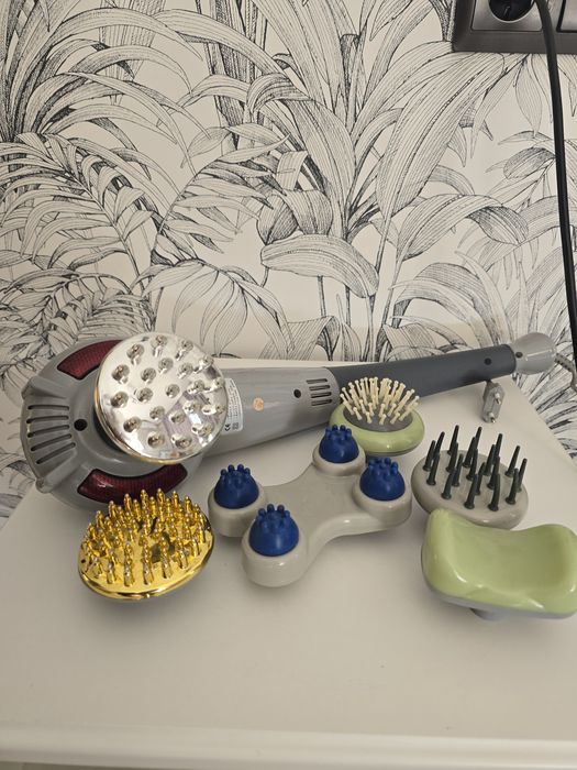 Массажёр с насадками