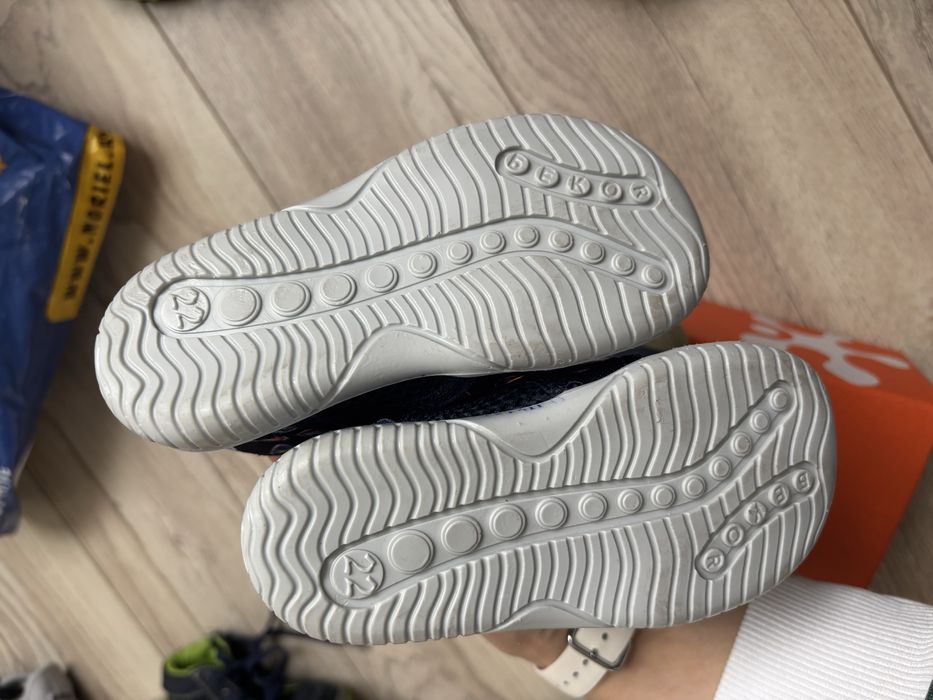 Сандали Biomechanics 22 +подарък пантофки