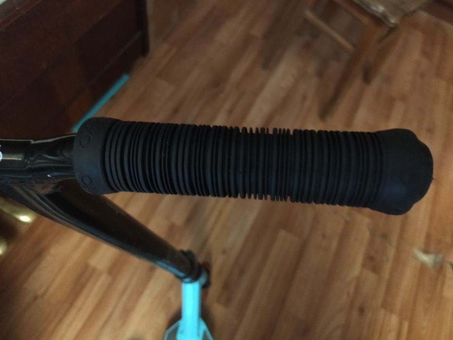 Продам самокат детский