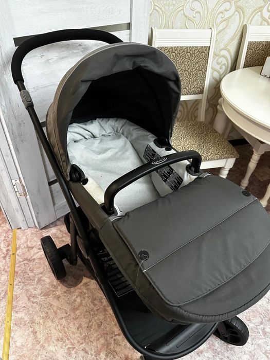 Коляска graco Новая