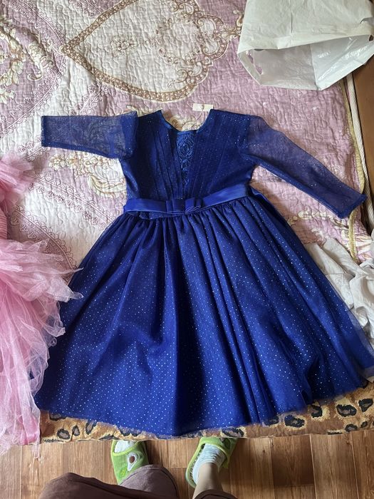 Продам платье для девочки