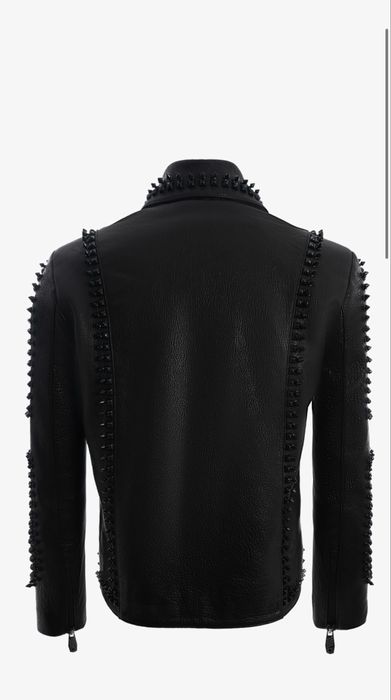 Geaca de piele cu ținte