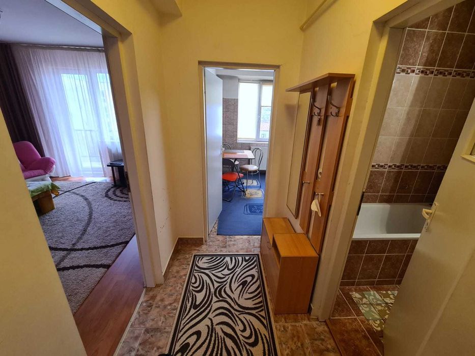 Inchiriez Apartament 1 cameră, 42 mp, decomandat, lângă Iulius Mall (str. Dunarii 29)