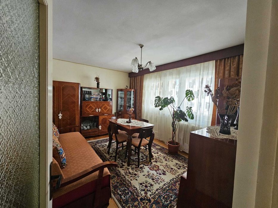 Apartament cu 4 camere în Dej