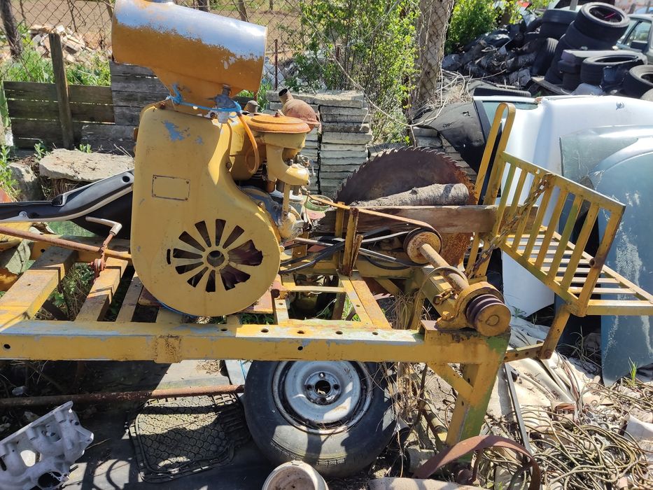 Машина за рязане на дърва