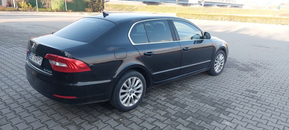 skoda superb 2.0 TDI  AUTOMATA  dsg 6 2015